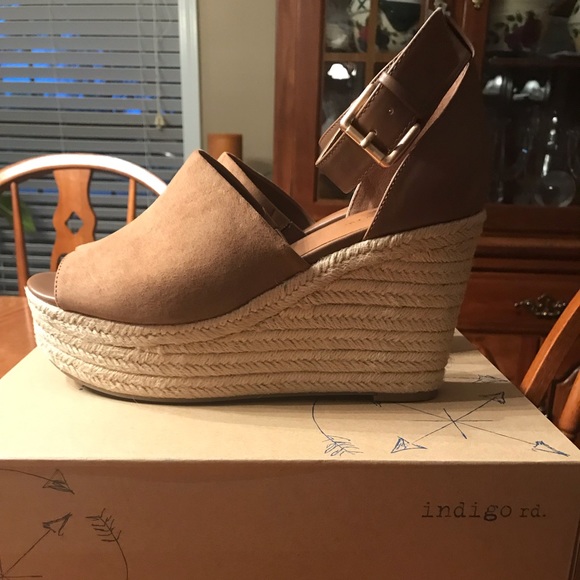 Indigo Rd Airy Wedges Toffee Size 10 - Picture 4 of 5